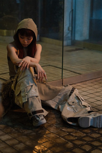 革命道中 Music Video