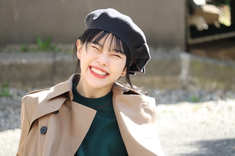 STAFF 1st EP『内緒』収録 “彼と私の本棚” MVオフショットをアイナ荘限定公開！！