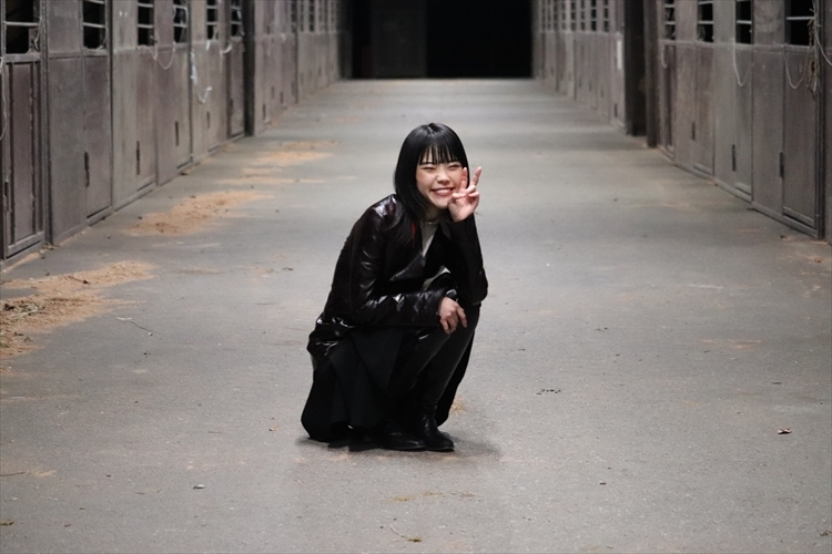 STAFF Digital Single“誰誰誰”のMVオフショット写真をアイナ荘限定公開！！